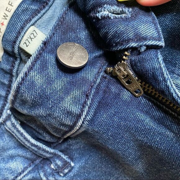 Warp & Weft Distressed LAX Slim Ankle Crop Jeans Women’s Size 27 Blue - Picture 4 of 8